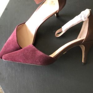 Victoria secret pumps suede leather size 8 .